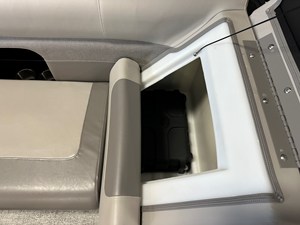 Premier 230 SUNSATION TRITOON 34 2024 Premier 230 SUNSATION TRITOON 35