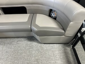 Premier 230 SUNSATION TRITOON 58 2024 Premier 230 SUNSATION TRITOON 59