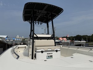Boston Whaler 210 Montauk 13 2027 Boston Whaler 210 Montauk 14