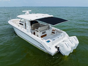Boston Whaler 350 Realm 1 2023 Boston Whaler 350 Realm 2
