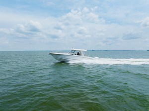 Boston Whaler 350 Realm 19 2023 Boston Whaler 350 Realm 20