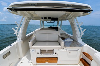 Boston Whaler 350 Realm 77 2023 Boston Whaler 350 Realm 78