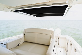 Boston Whaler 350 Realm 105 2023 Boston Whaler 350 Realm 106