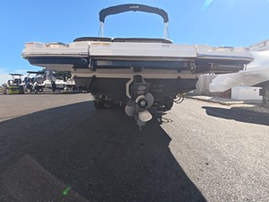 Sea Ray 270 SDX 5 2020 Sea Ray 270 SDX 6