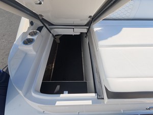 Sea Ray 270 SDX 7 2020 Sea Ray 270 SDX 8