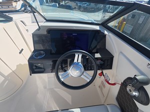 Sea Ray 270 SDX 14 2020 Sea Ray 270 SDX 15