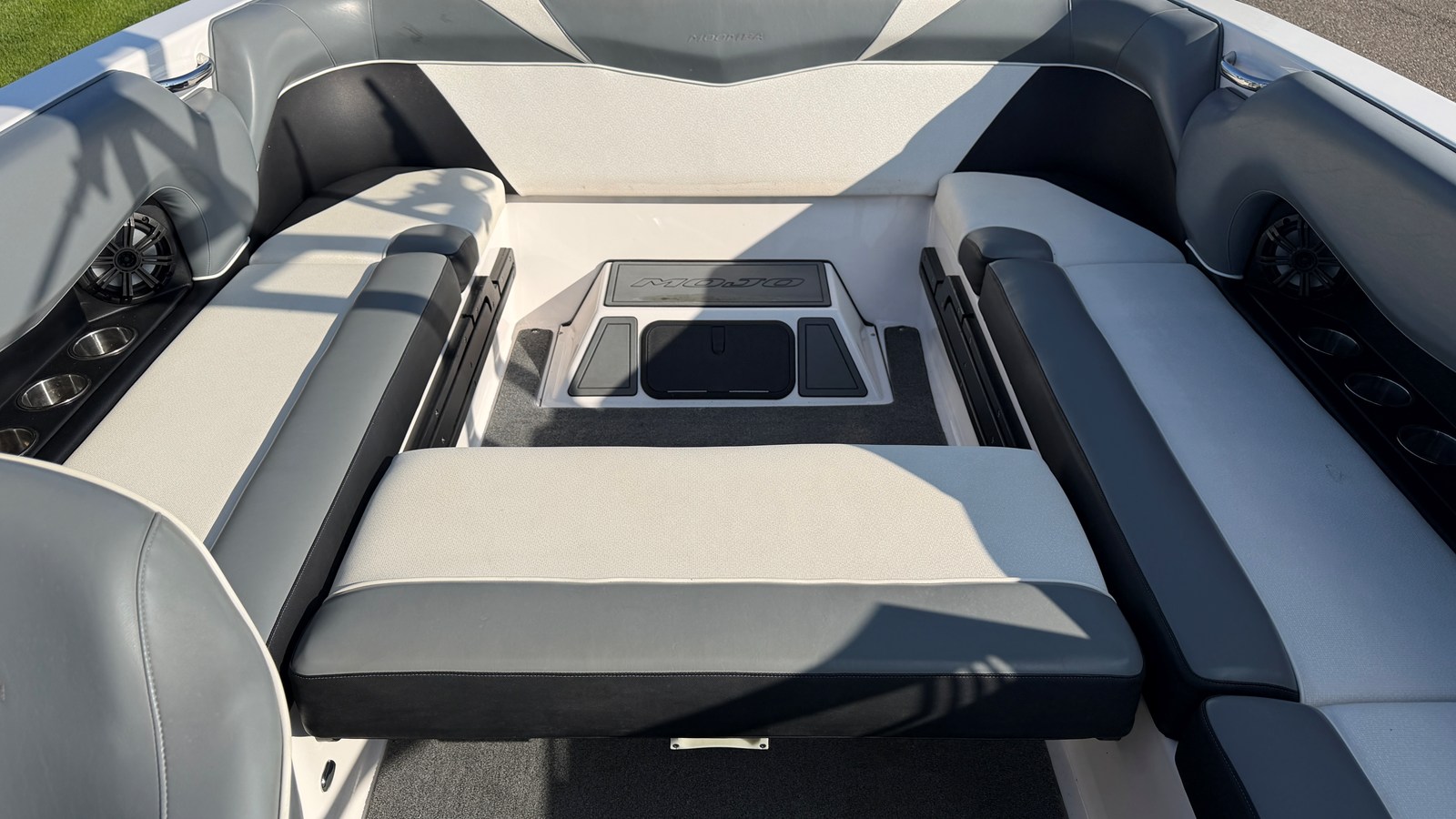 2017 Moomba MOJO 22