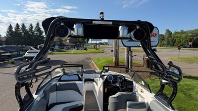 2017 Moomba MOJO 16