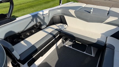 2017 Moomba MOJO 17