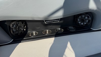 2017 Moomba MOJO 19