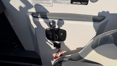 2017 Moomba MOJO 37
