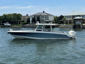 Boston Whaler 380 OUTRAGE 2 2024 Boston Whaler 380 OUTRAGE 3