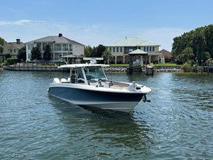 Boston Whaler 380 OUTRAGE 14 2024 Boston Whaler 380 OUTRAGE 15