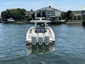 Boston Whaler 380 OUTRAGE 16 2024 Boston Whaler 380 OUTRAGE 17