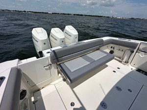 Boston Whaler 380 OUTRAGE 23 2024 Boston Whaler 380 OUTRAGE 24
