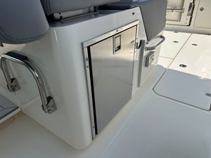 Boston Whaler 380 OUTRAGE 47 2024 Boston Whaler 380 OUTRAGE 48