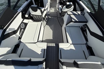 2026 Yamaha 252SE 10