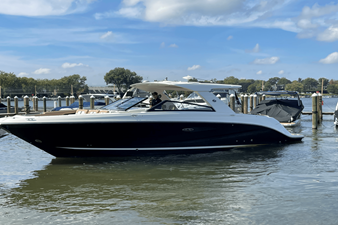 Sea Ray 400 SLX 0 2019 Sea Ray 400 SLX 1