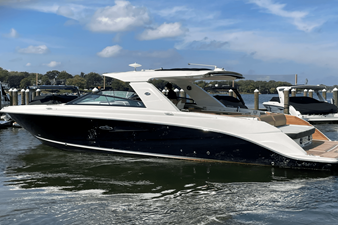 Sea Ray 400 SLX 1 2019 Sea Ray 400 SLX 2