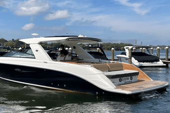 Sea Ray 400 SLX 2 2019 Sea Ray 400 SLX 3