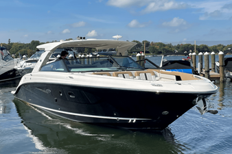 Sea Ray 400 SLX 10 2019 Sea Ray 400 SLX 11