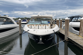 Sea Ray 400 SLX 16 2019 Sea Ray 400 SLX 17