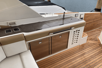 Sea Ray 400 SLX 24 2019 Sea Ray 400 SLX 25