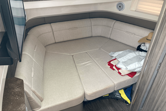 Sea Ray 400 SLX 34 2019 Sea Ray 400 SLX 35