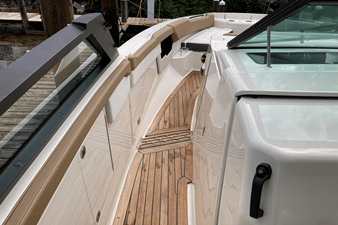 Sea Ray 400 SLX 41 2019 Sea Ray 400 SLX 42