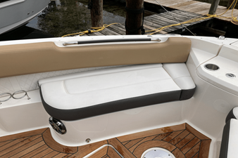 Sea Ray 400 SLX 44 2019 Sea Ray 400 SLX 45