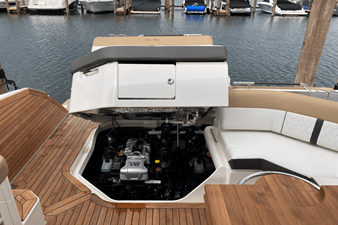 Sea Ray 400 SLX 51 2019 Sea Ray 400 SLX 52