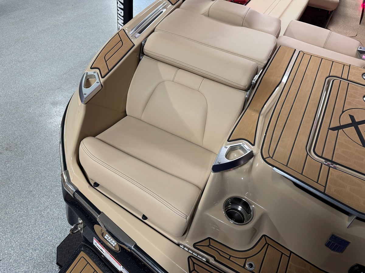2022 Mastercraft X22 11