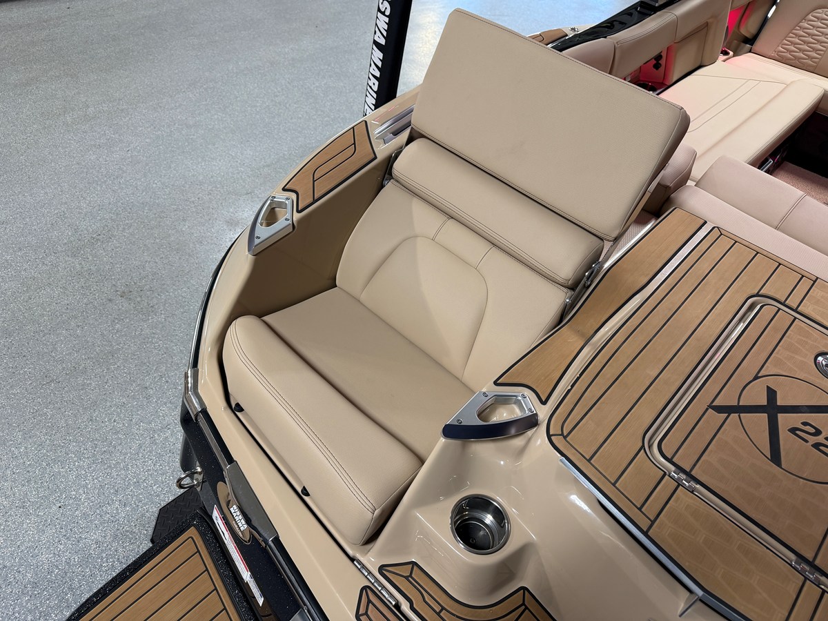 2022 Mastercraft X22 12