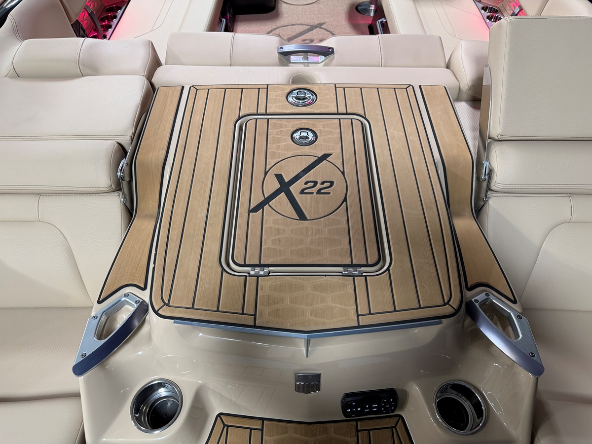 2022 Mastercraft X22 21