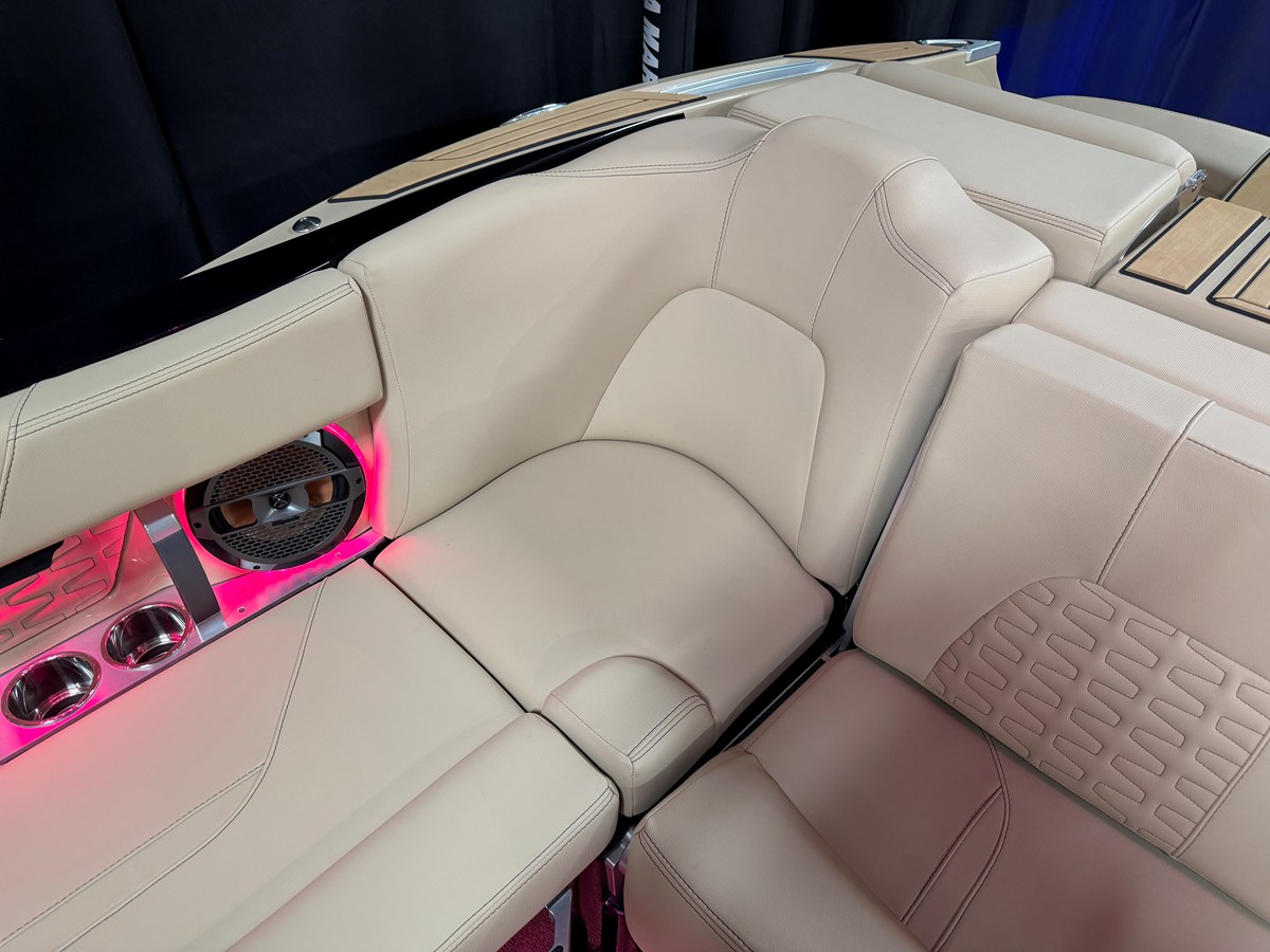 2022 Mastercraft X22 35