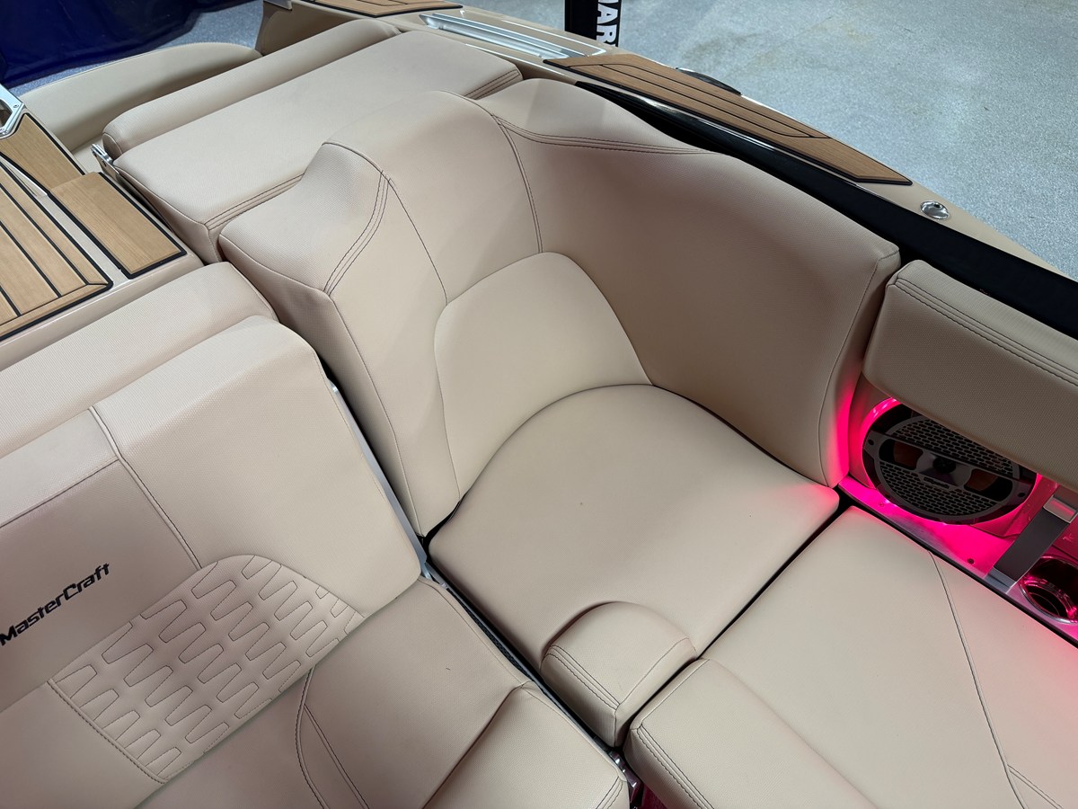 2022 Mastercraft X22 41