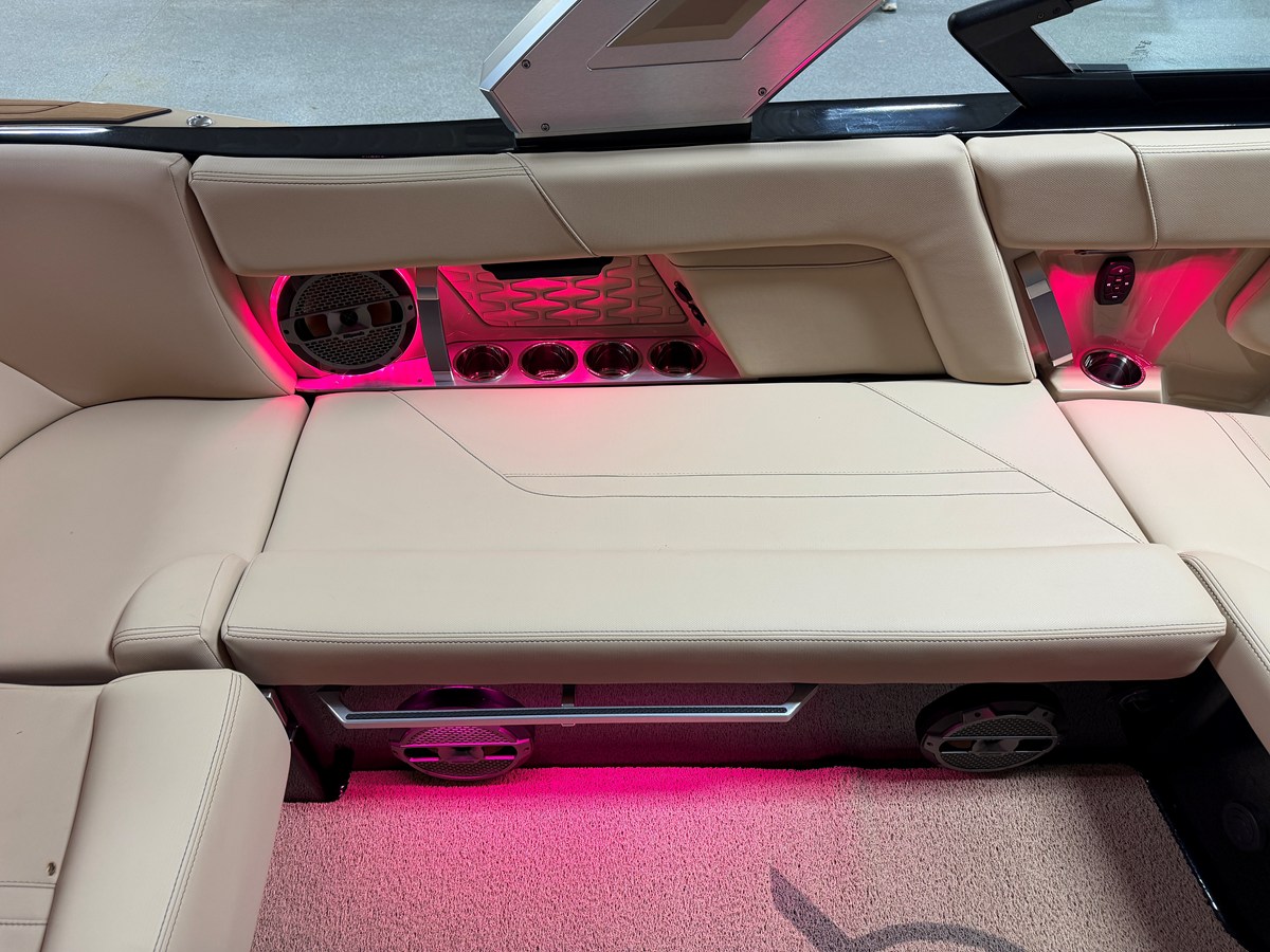 2022 Mastercraft X22 42