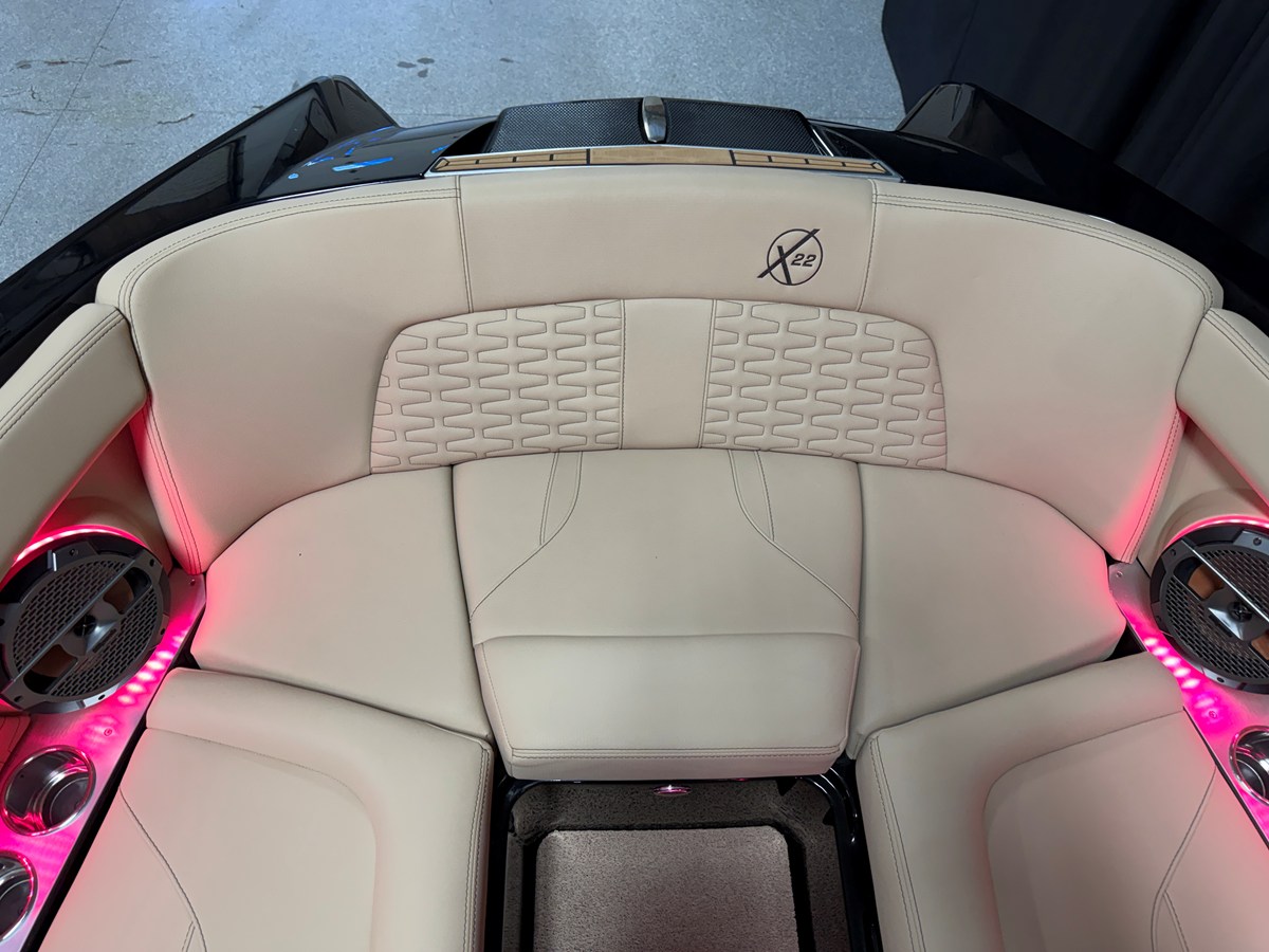 2022 Mastercraft X22 90