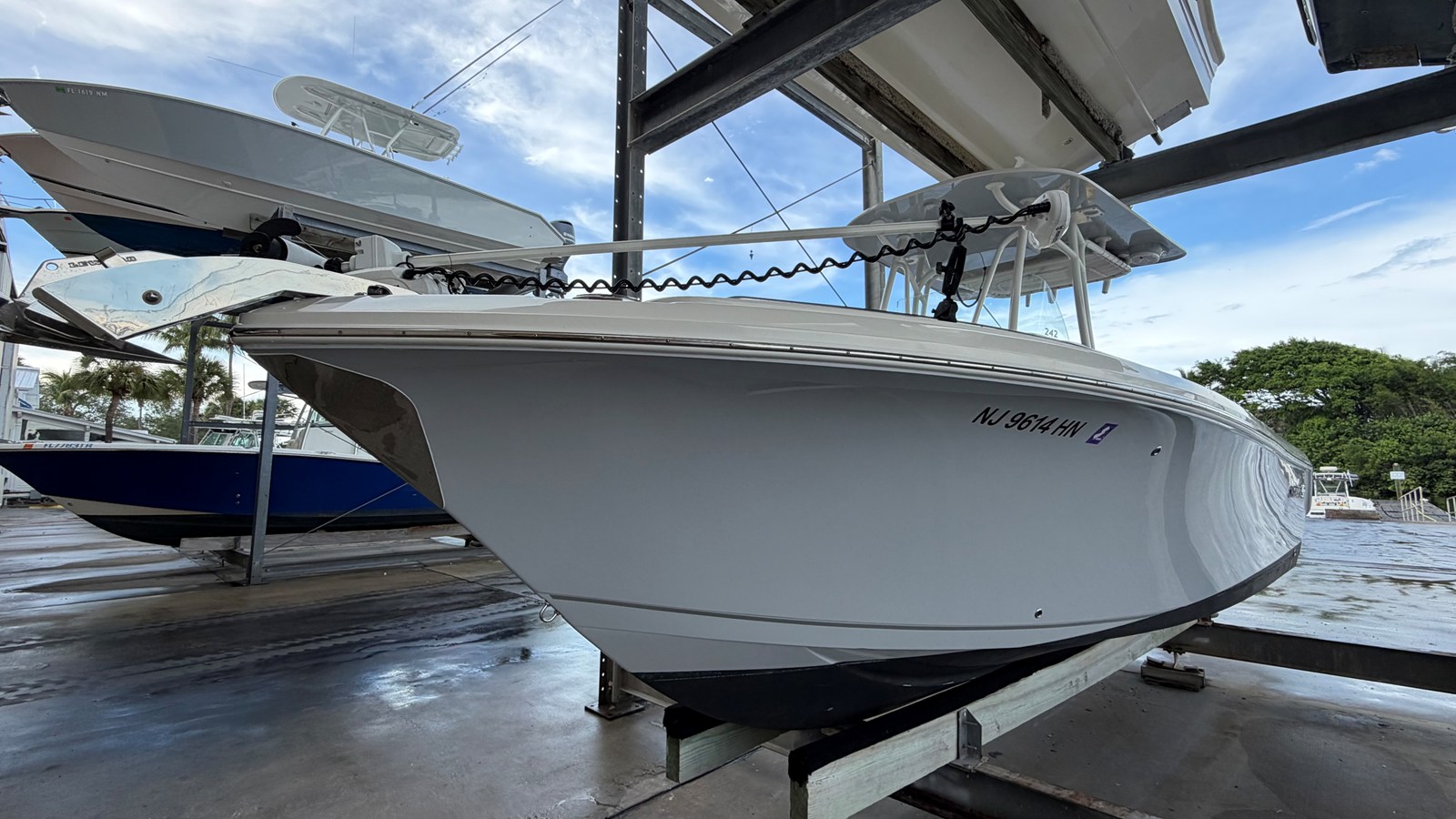 2022 Sailfish 242 CC 7