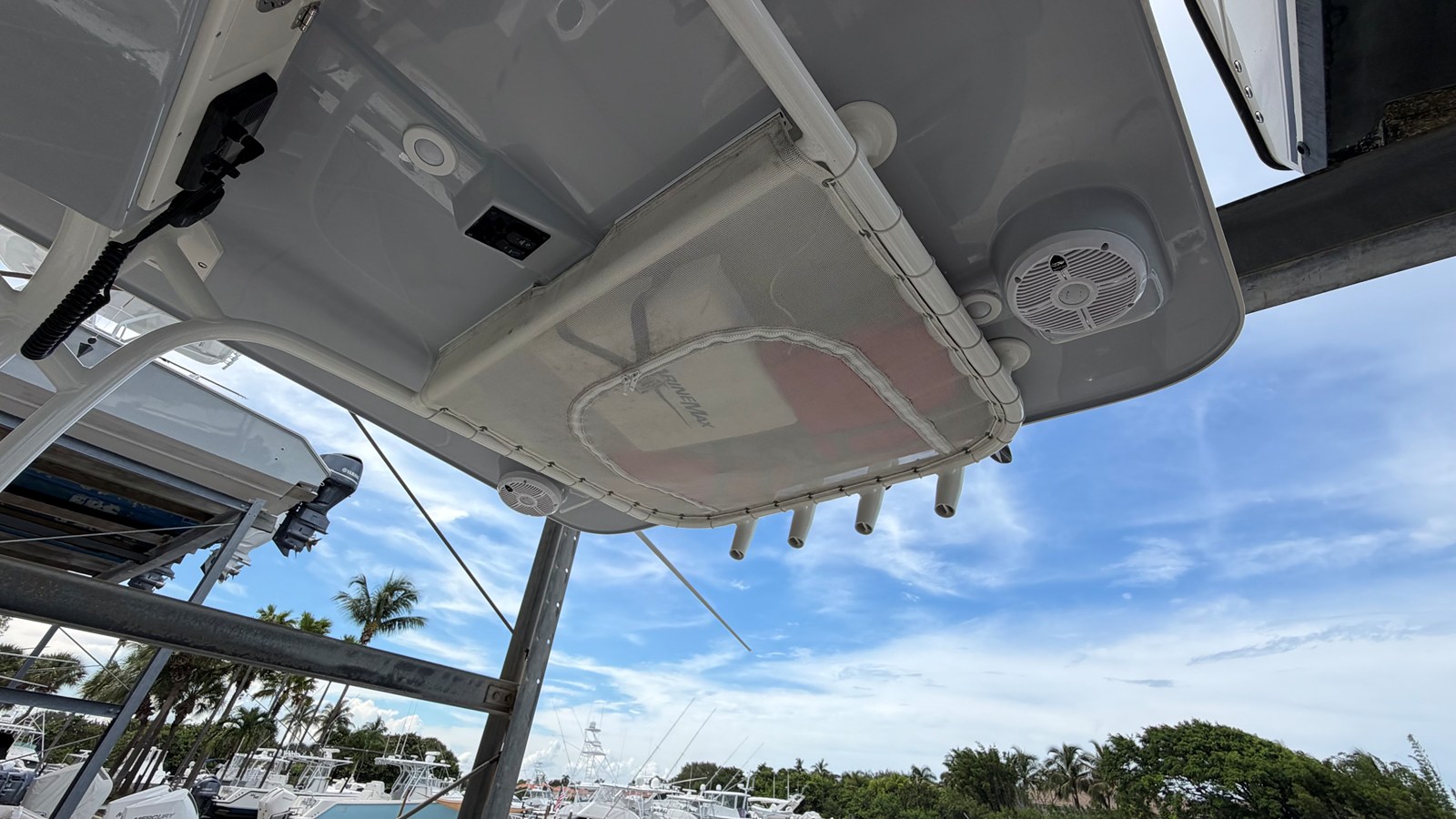 2022 Sailfish 242 CC 39