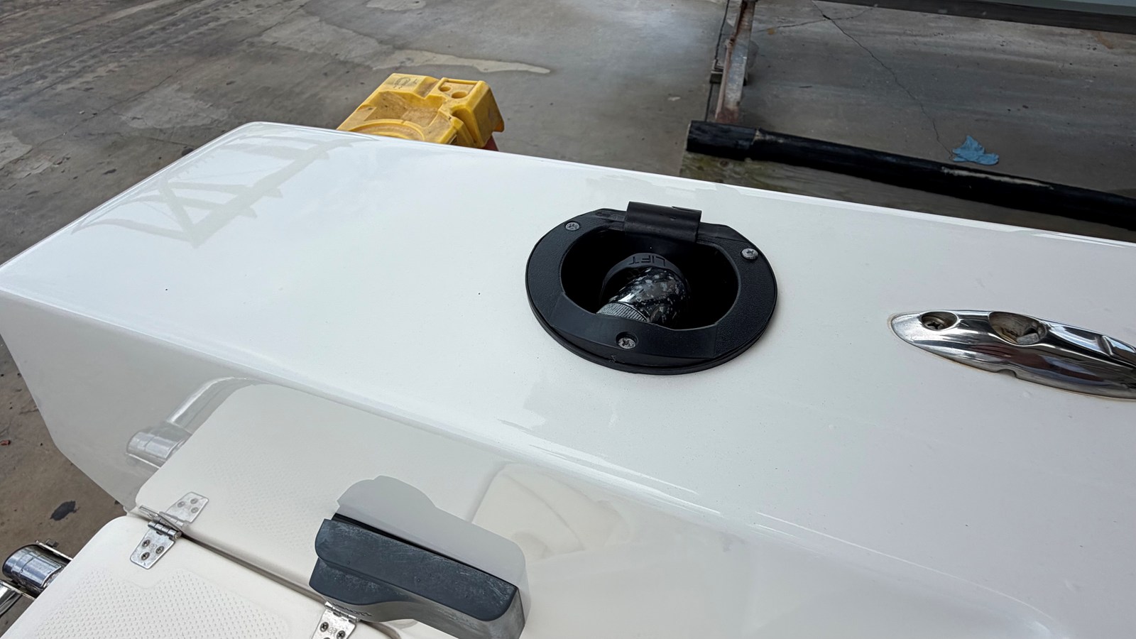 2022 Sailfish 242 CC 48
