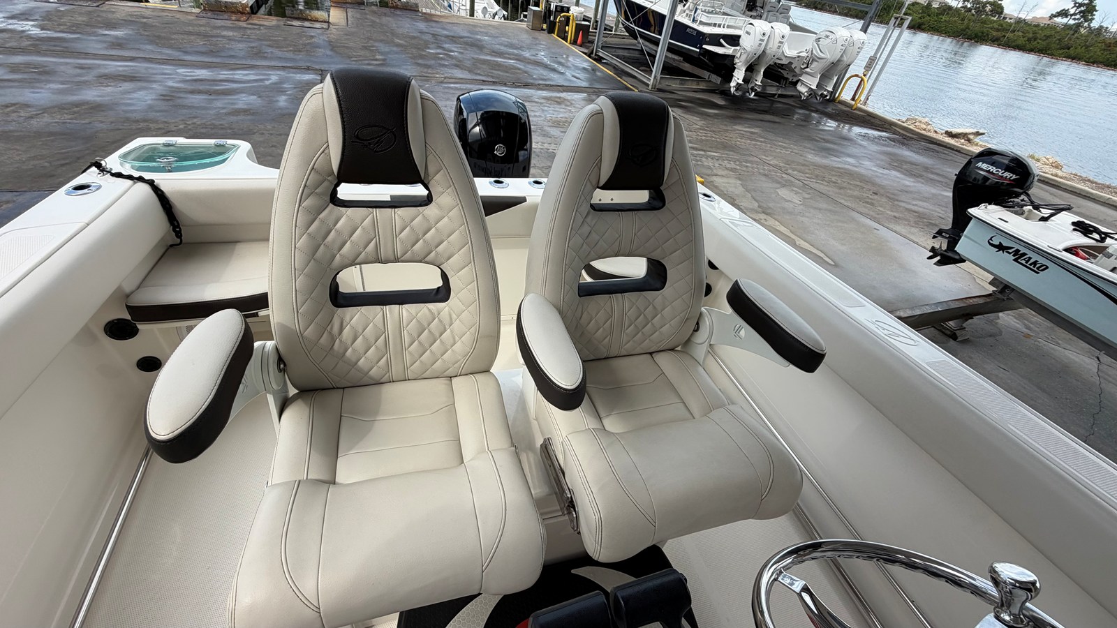2022 Sailfish 242 CC 57