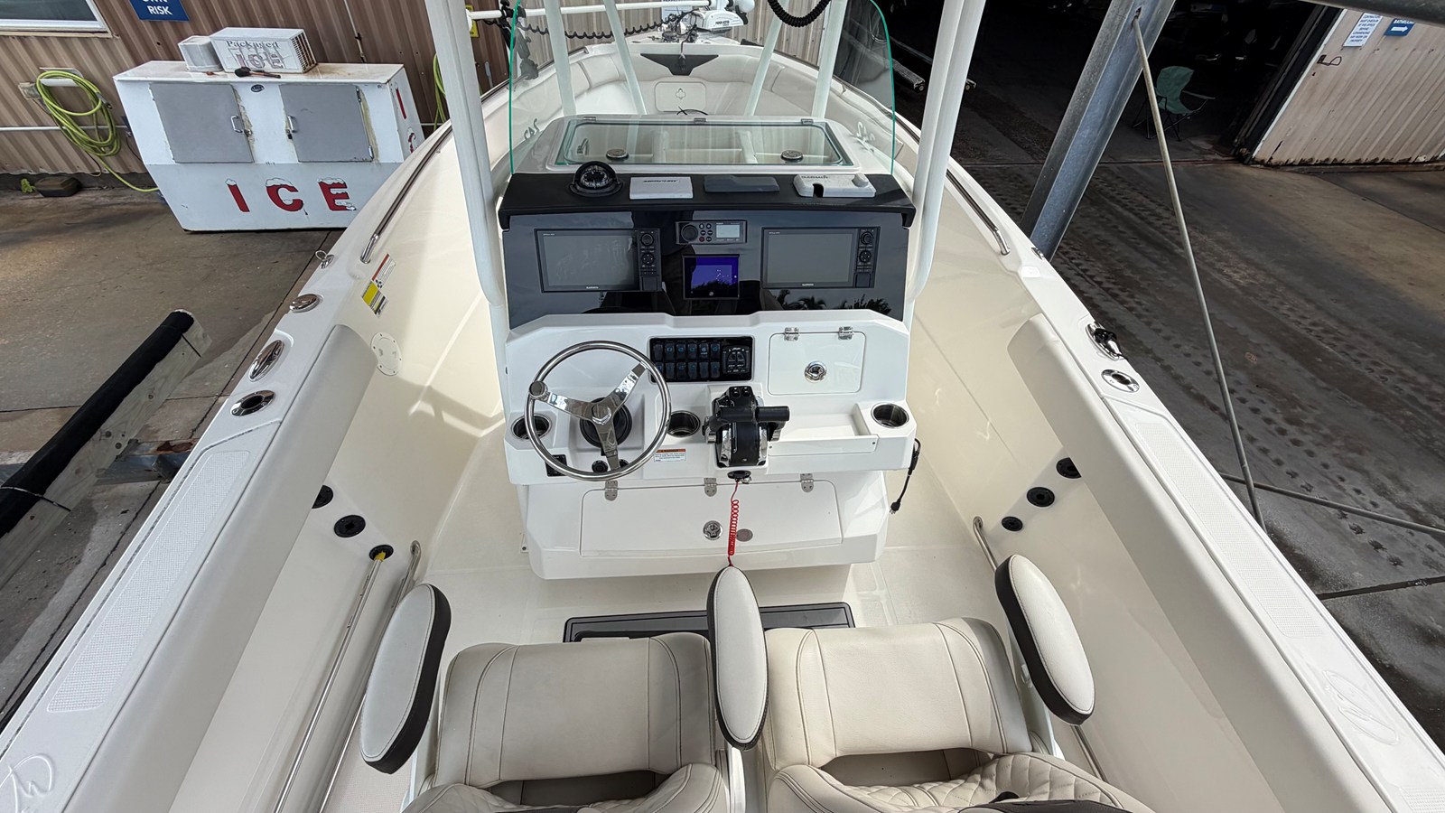 2022 Sailfish 242 CC 64