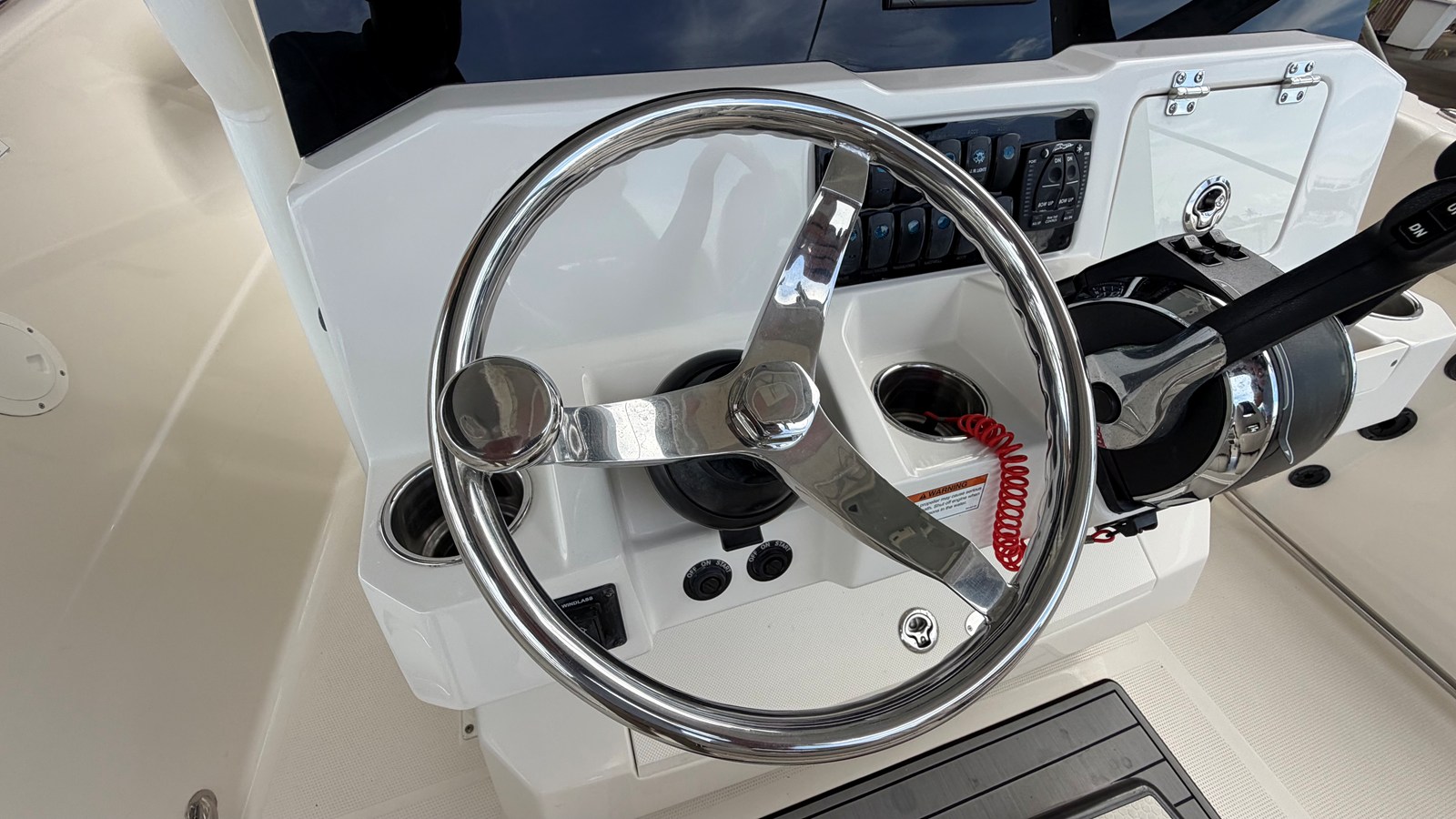 2022 Sailfish 242 CC 66