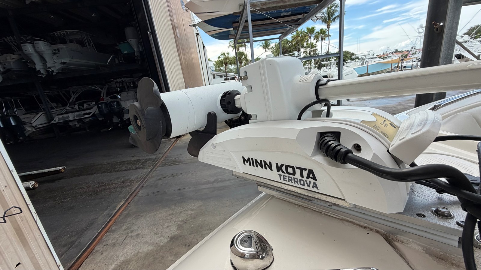2022 Sailfish 242 CC 75