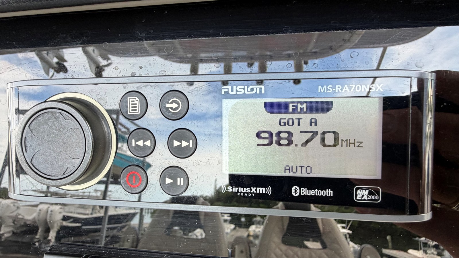 2022 Sailfish 242 CC 85