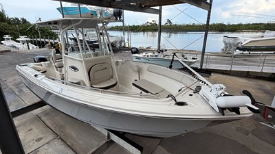 Sailfish 242 CC 4 2022 Sailfish 242 CC 5