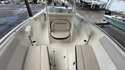 Sailfish 242 CC 39 2022 Sailfish 242 CC 40