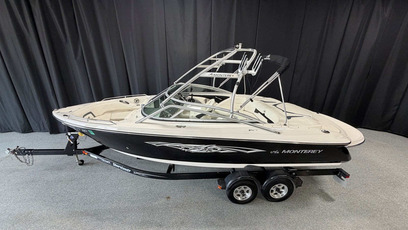 2010 Monterey 214 2