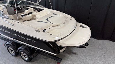 2010 Monterey 214 7